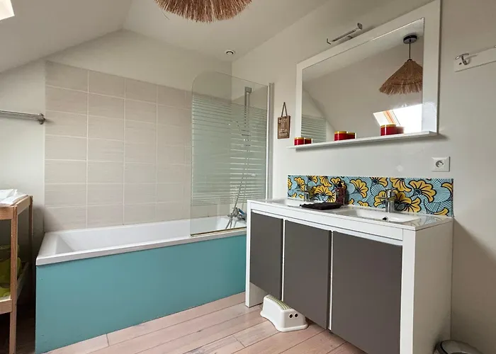 Feriehus Le So Wild, Maison Avec Jardin Clos, Terrasse Amenagee, 5 Mn A Pied Commerce, Terrain De Tennis, A 800 M De La D'omaha Jeux Arcade, Jouets, Materiel Jeunes Enfants Enfants, Table Ping-pong Vierville-sur-Mer