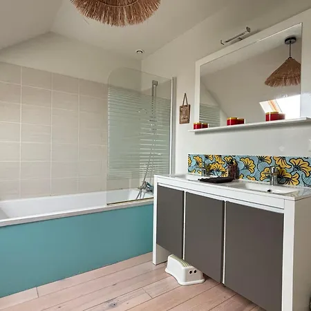 Nyaraló Le So Wild, Maison Avec Jardin Clos, Terrasse Amenagee, 5 Mn A Pied Commerce, Terrain De Tennis, A 800 M De La D'omaha Jeux Arcade, Jouets, Materiel Jeunes Enfants Enfants, Table Ping-pong Vierville-sur-Mer