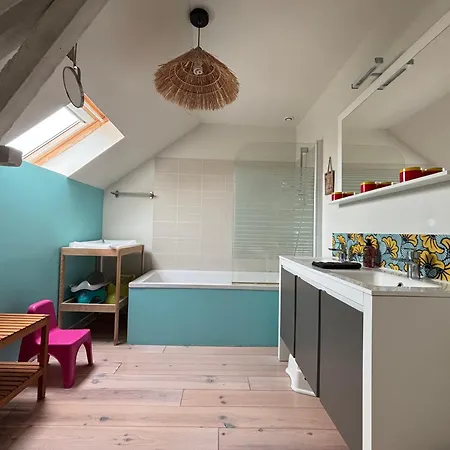 Maison Avec Jardin, Près Plages Du Débarquement, Table Ping Pong, à 800 M D' Omaha Adaptée Jeunes Enfants * Vierville-sur-Mer