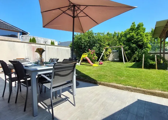 Le So Wild: Normandy Retreat With Garden And Tennis